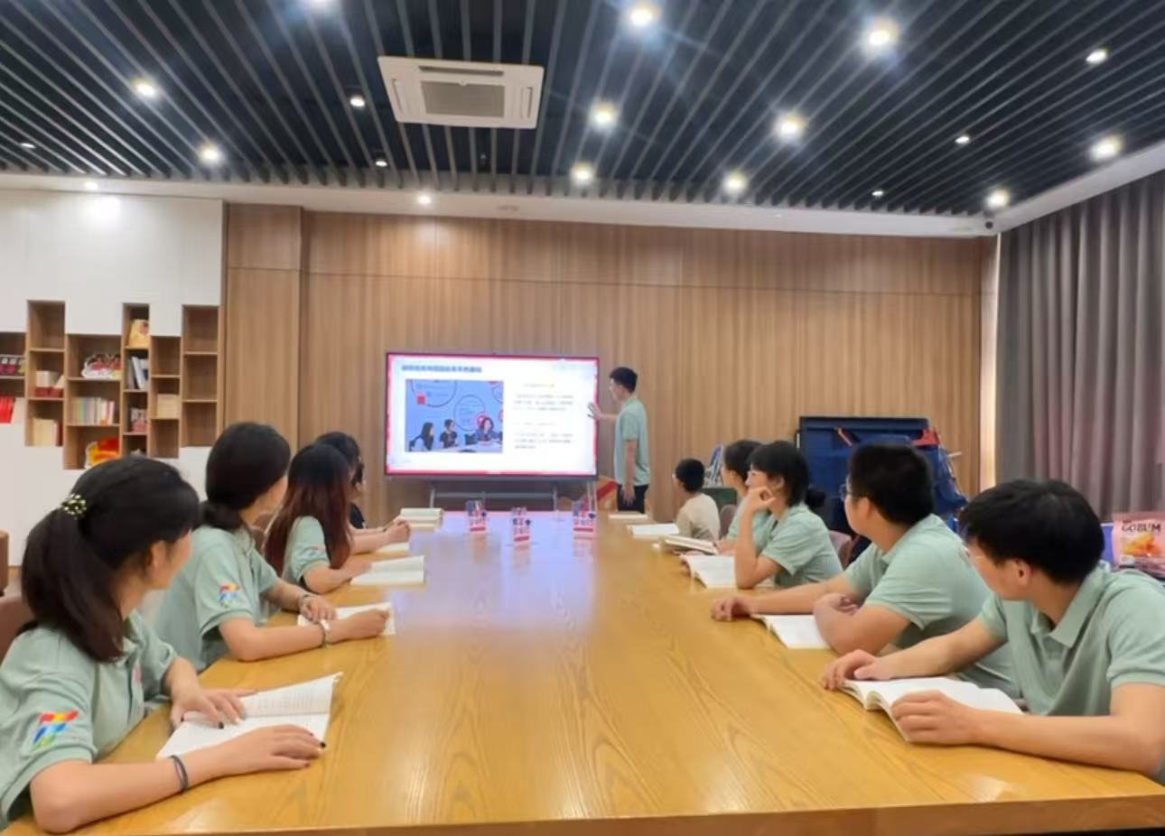 ���󡰲�퍼t캡����v�F���ڌ��`���ഺ���E��ļtɫ����