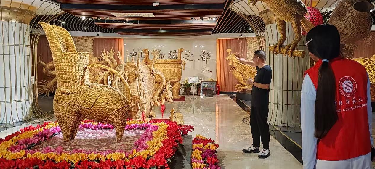 �����W��̽���R�������������l�P���y���z��ˇ