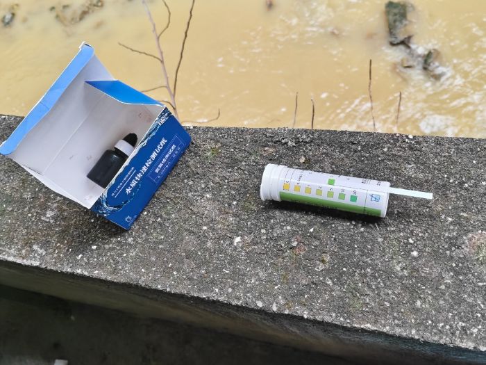 �����ʙz�y�ı�ɫ��  ����Ɣz