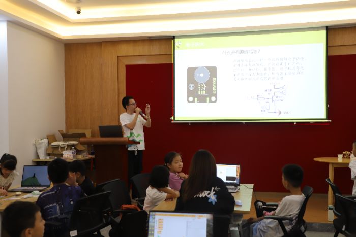 ���������n�������a����ͯȤ�c��˼