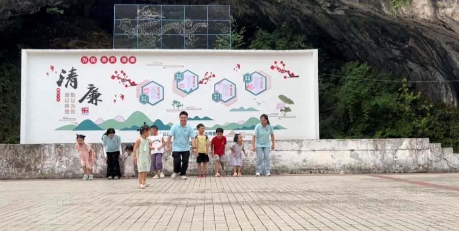 �����l(xi��ng)|�����࠿�ٳ��L����н������ͯ�ġ����l(xi��ng)�僺ͯ�P(gu��n)���Є�