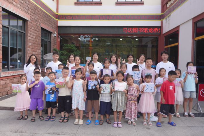 �ɶ�������W�C늹��̌WԺ�����x���l��lչ�����f�����P��