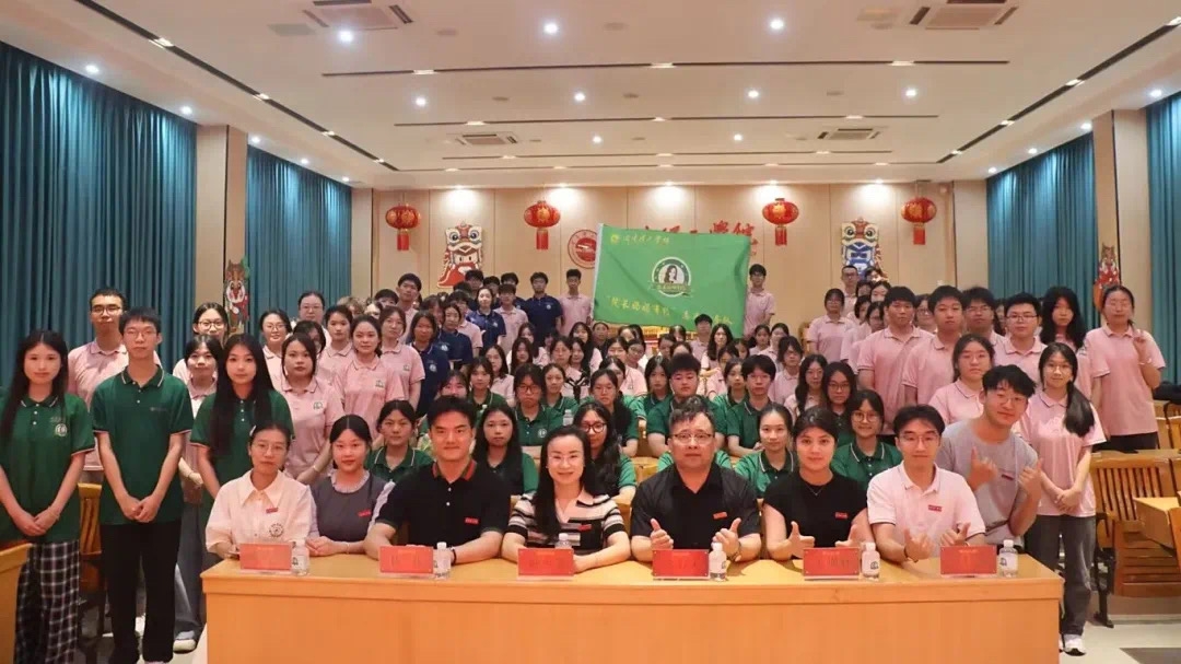 ���ߵ�˼���n������Ժ�L�����мs��������`���v꠵ļtɫ˼�����`