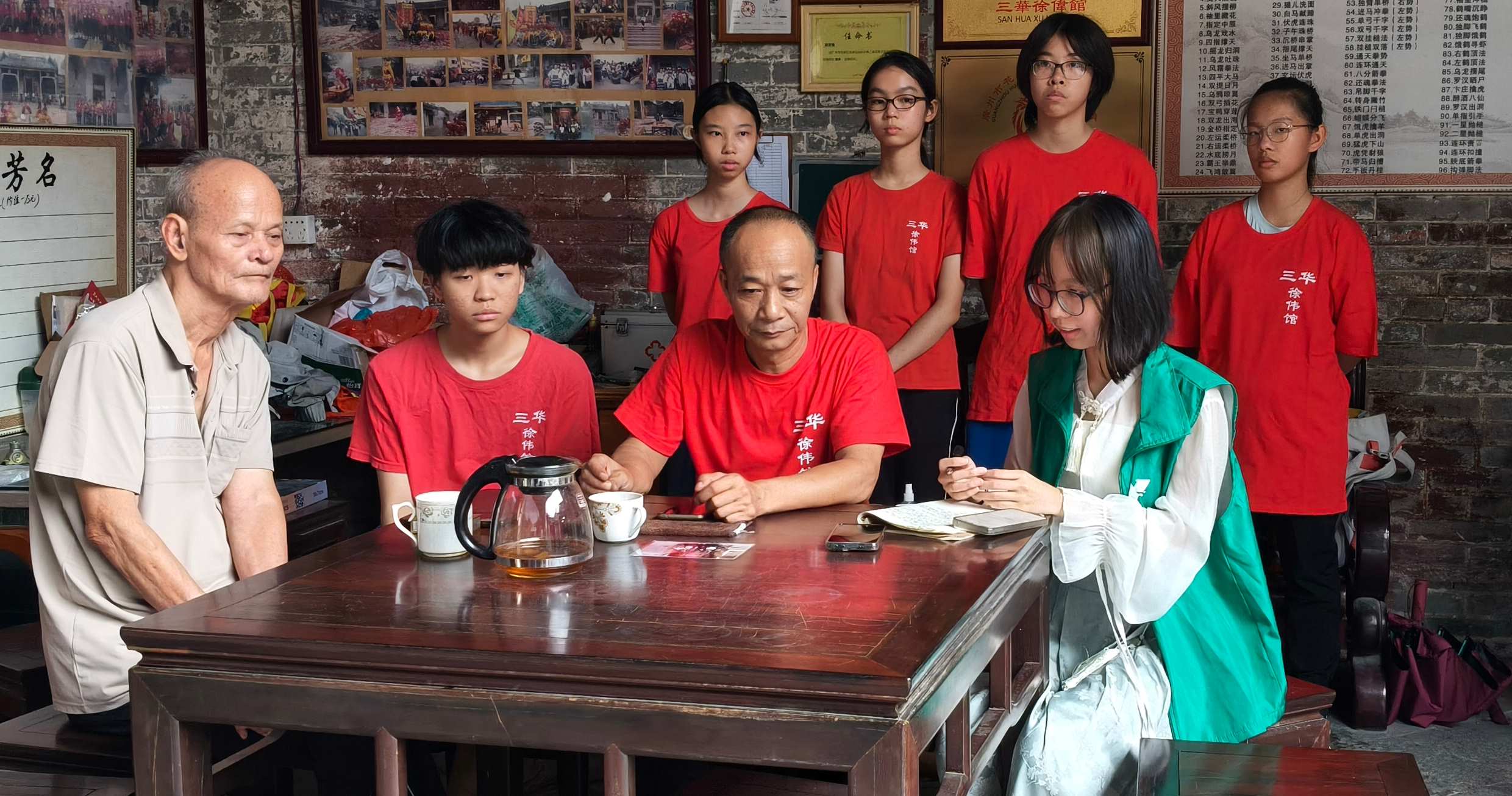 �V�ݳ��������WԺYoung���`�F���M���A���삥�^�Ĕz�X�Ϸ��z�Ѫ{�Ļ����}ҕ�l