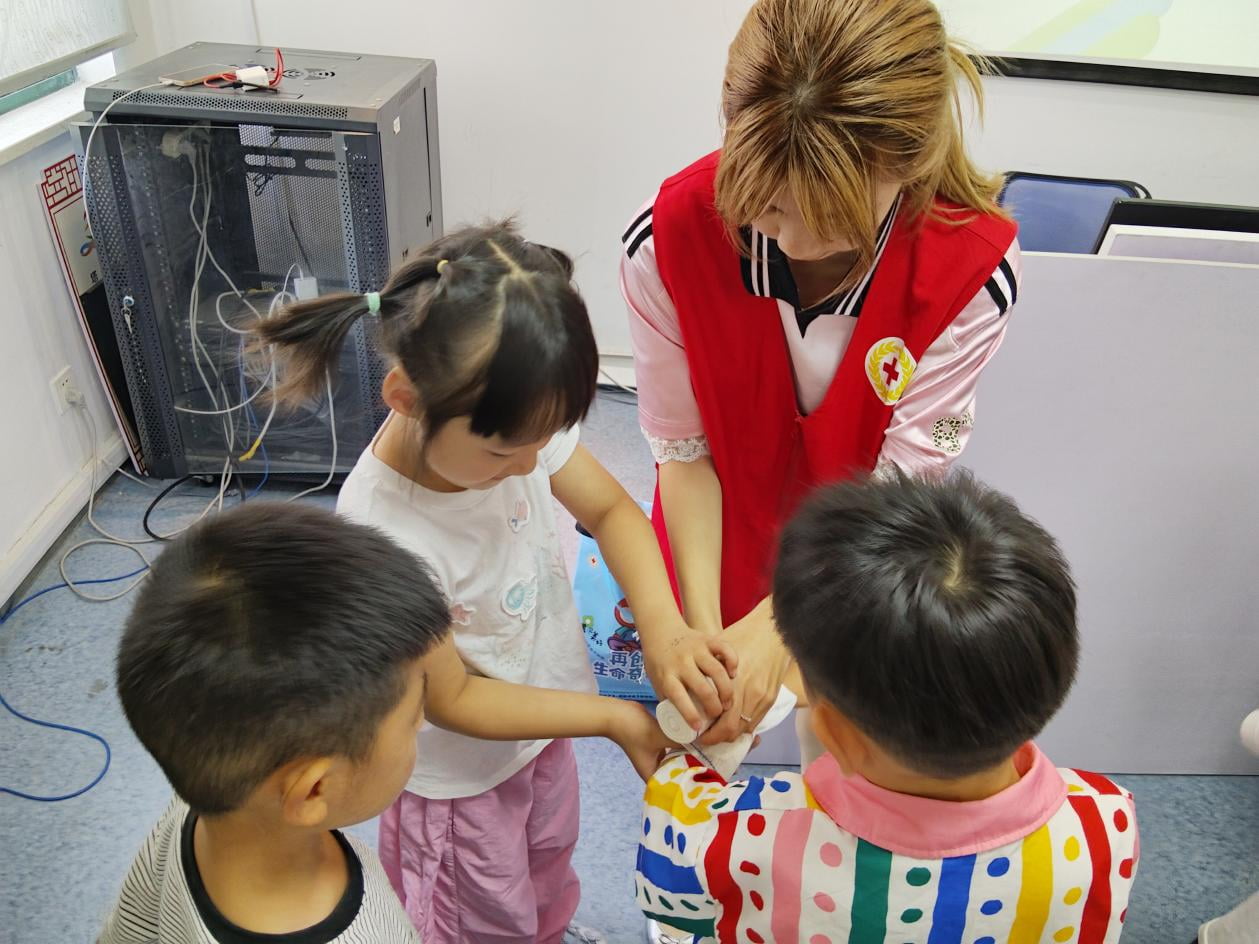 ��������l(w��i)У�@���ഺͬ���o(h��)��ͯ