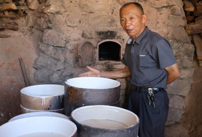 �����r�ִ�W�W�ӣ�������y�մɼ�ˇ�c�F������֮�g����Ʒ����֮�