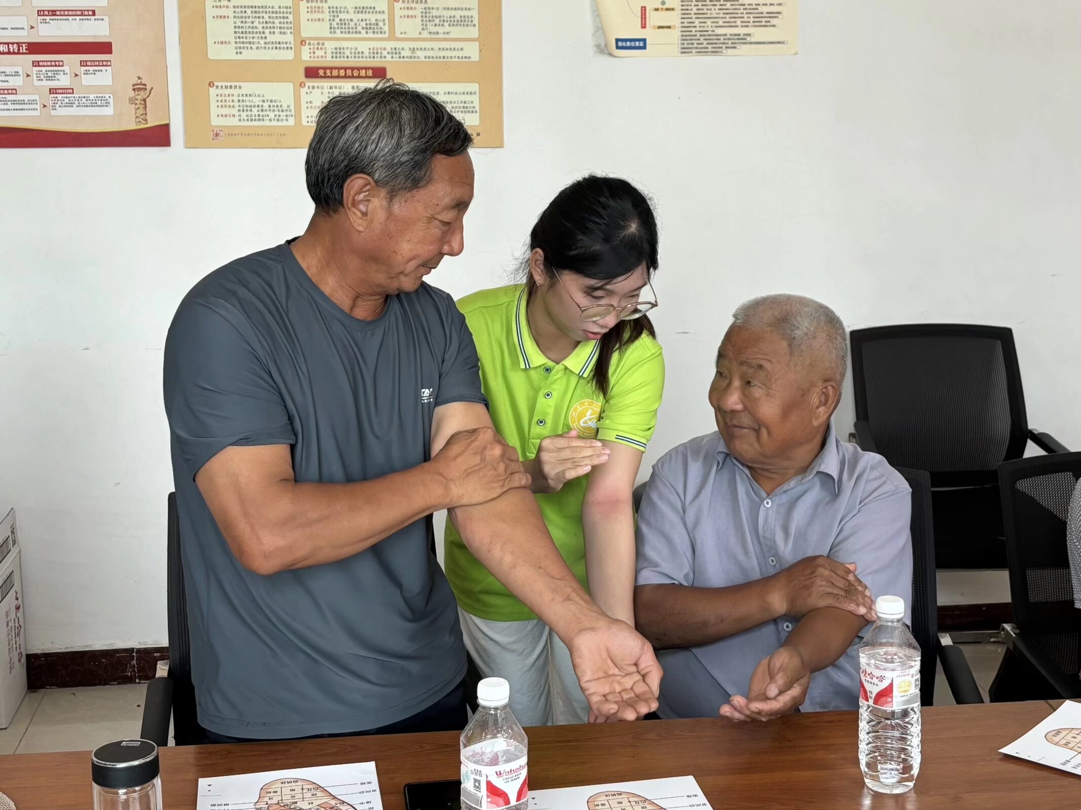 ɽ�|Ů�ӌWԺ����ꖞ��ϡ�־Ը����ꠣ��Ԍ��I�������o�l�塰һ��һС��