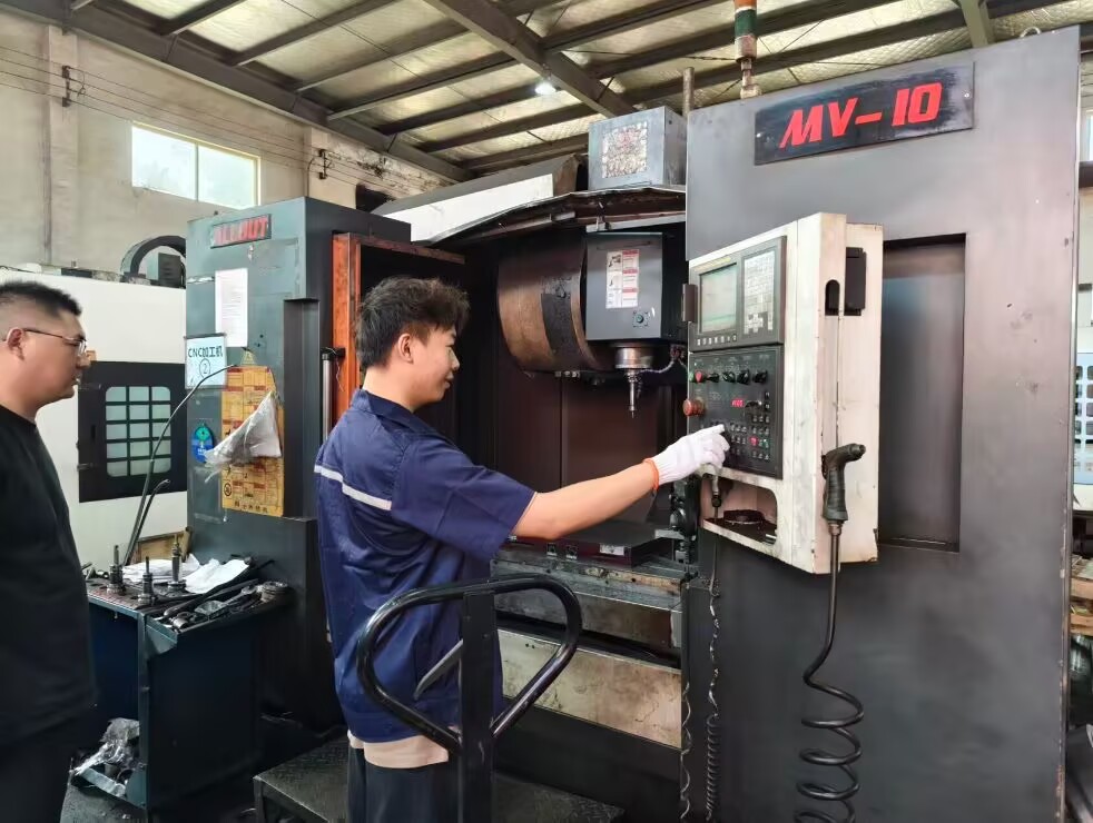 �Ͼ�ؔ(c��i)��(j��ng)��W(xu��)��̽�������_(d��)ģ�ߡ��Č�(sh��)�`֮��