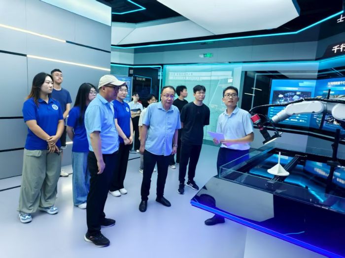  2025�����ڡ������l��������`�����������`�F̽��5G����