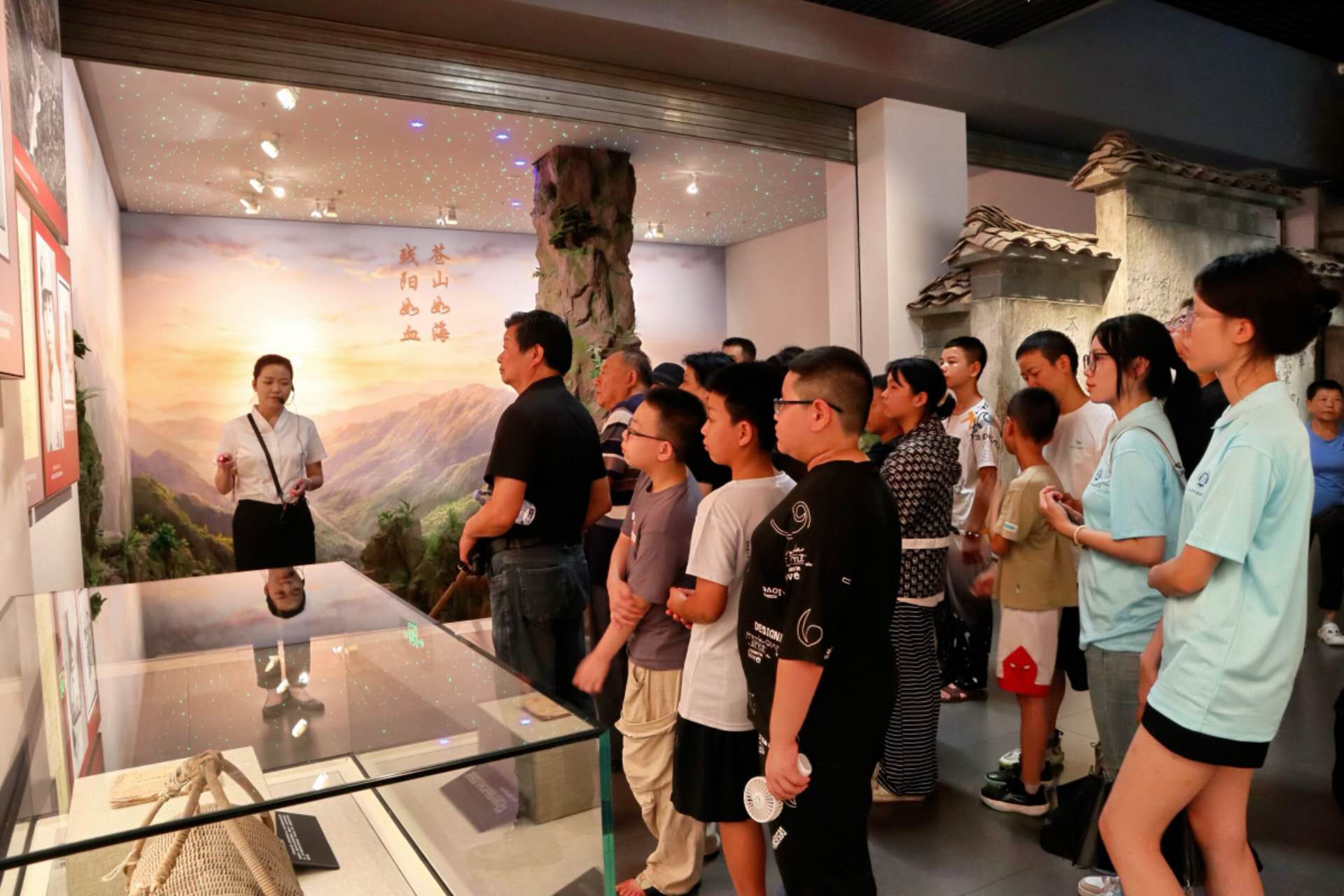 ���Ķɳ�ˮ�o���^�_չ���Ռ��`�̌W������ͨԒ�v�ütɫ����