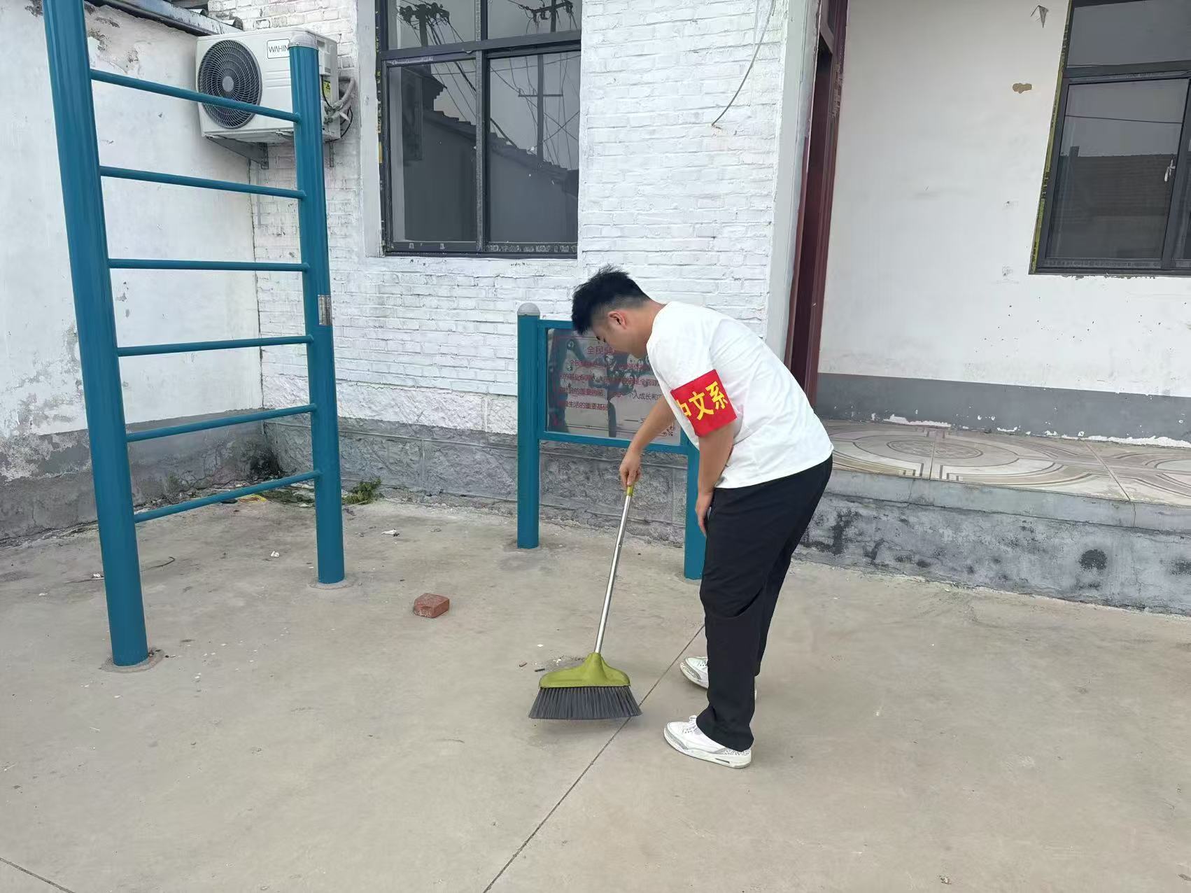 ���f��W�����M��^|����ϵ�_չ�������l�����d�������˾��˘I�����l�塱������`���