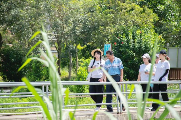 30�d���䡱��·���������ۈ��ء����V���χ��|�Pꠡ�������ӿ���{�ЈF����һλ��ɽ�B���˵Įa�I����