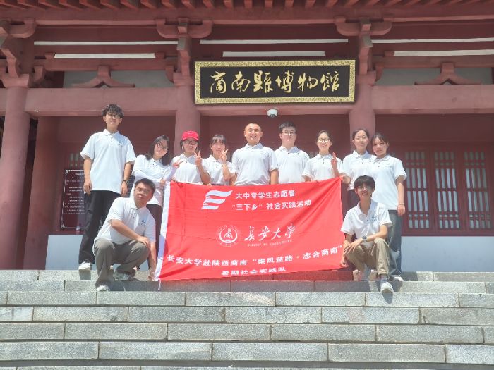 �ഺͦ��|����Ӣ������ģ��s�mѪ�}����