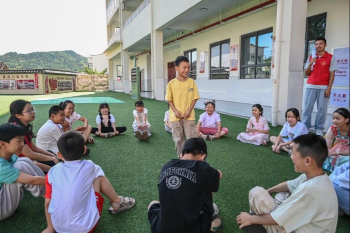 ��ˮ�������룬ħ���c��ͯ�ġ����t·ͯ�еľ����p�n