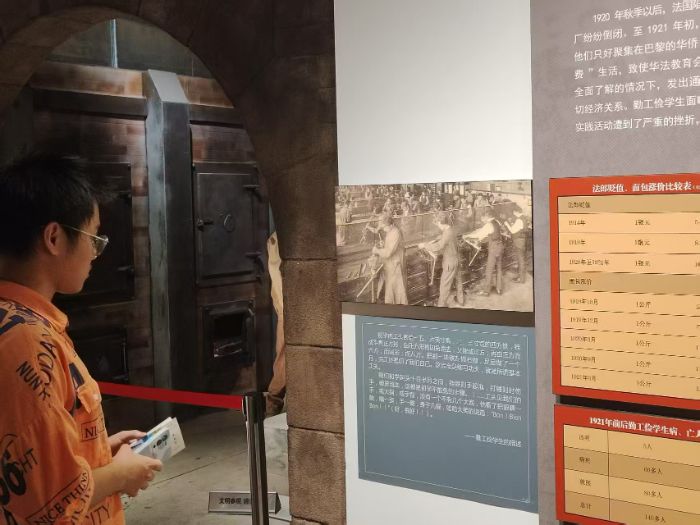 �A�������W(xu��)�����tɫ�������꠸������_չ�tɫ�������`���