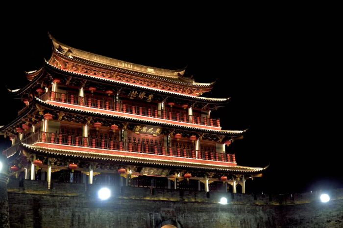 �����ϻ�����a�ϻ����}���򣺷��W������ǧ��X���Ļ������L��