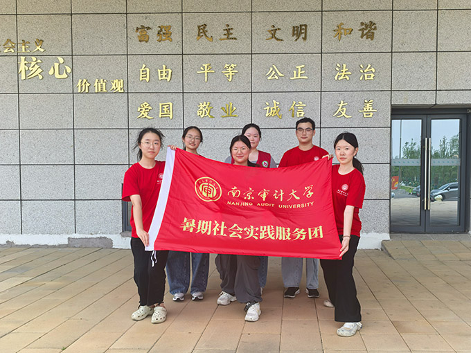 �Ͼ���Ӌ��W�����Z������С��ꠣ� ��a���Z������;�������B�ƸۋD�ױ���Ժ�����_չ�ª��Y�Y��̽��