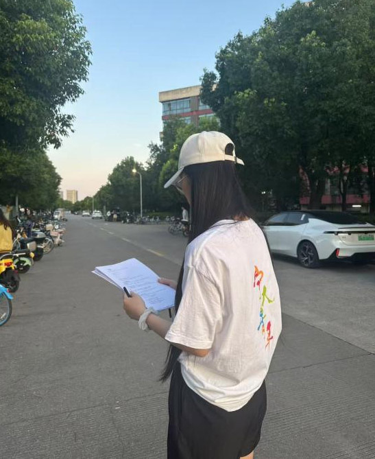 ���ع⡱�{(di��o)��Сꠌ��`���۽����M��ͬ��ʽ�l��A һ����