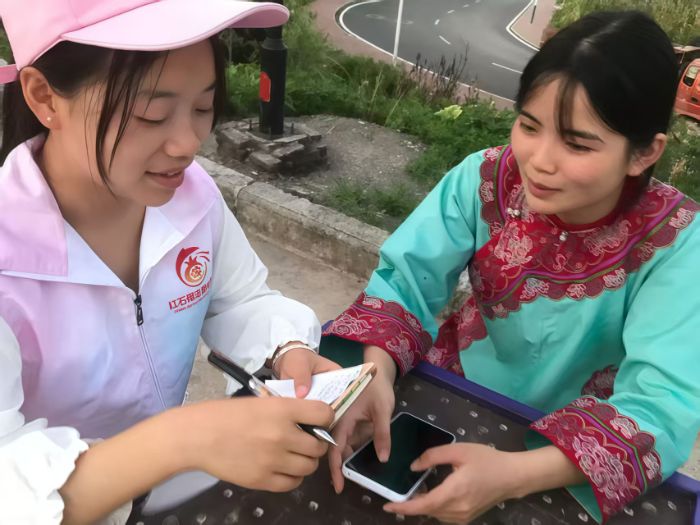 ���Rβ�C��ǧ������ˮ���Ļ�������������ʯ��ͬ��•����ͬ�����������`�F����M����ˮ�����οh���Ļ����ЬF��