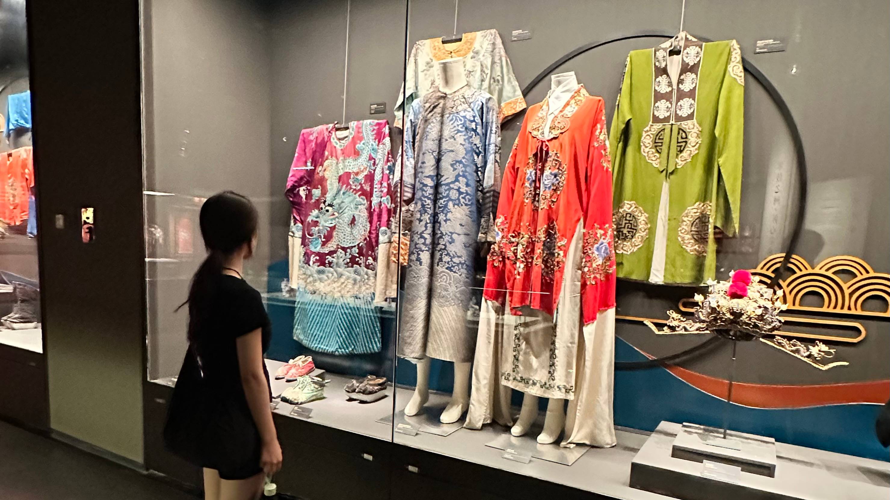 �����z�Ļ���̽�S÷��