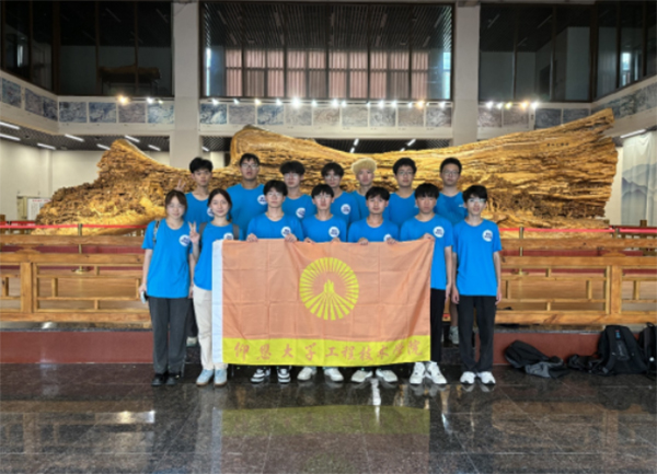 ������W�����ʰ�z�ߡ����`ꠣ����oľ�mϪ���} ���·��z����֮·