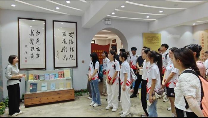 �[����ʷ�E㑉�־ �R����ͬ���T���\ �������|��W���W�tɫС��ꠡ�̤���z�|�tɫ���E����ഺ�tɫ�v�_��������`