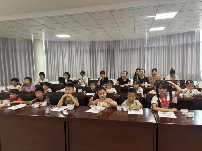 �Ԍ��`��ý��׌�tɫ�������ͯ��