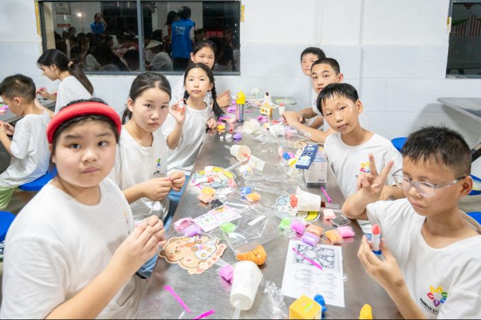 ʰ�������I���� ����Wҫͯ���� ���� �����W(xu��)Ժ ��ʰ����・��硱 ־Ը����(w��)�F(tu��n)��I������С�W(xu��)���ڌ��`��Ӽo(j��)��