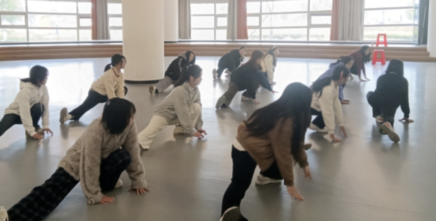 �ഺ�Ʉ����赸�̌W