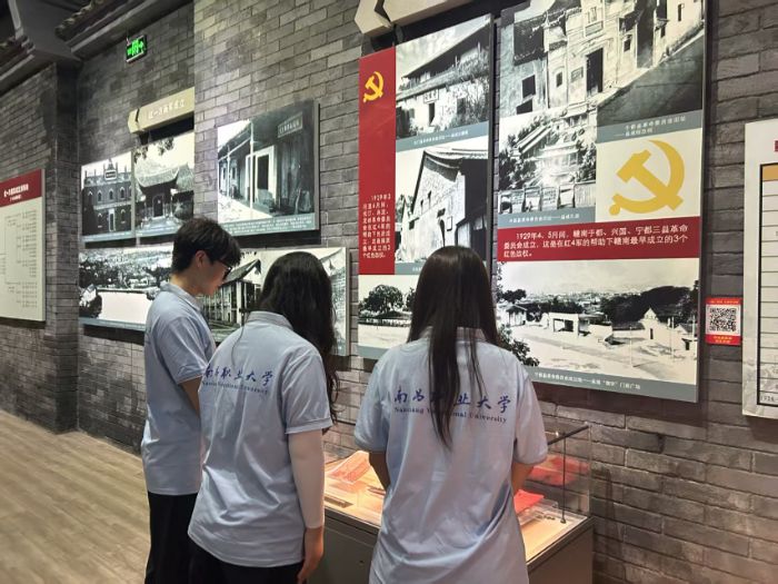 �ϲ��I��W���`���������tɫ���� �_չ���ڴ�˼�����`