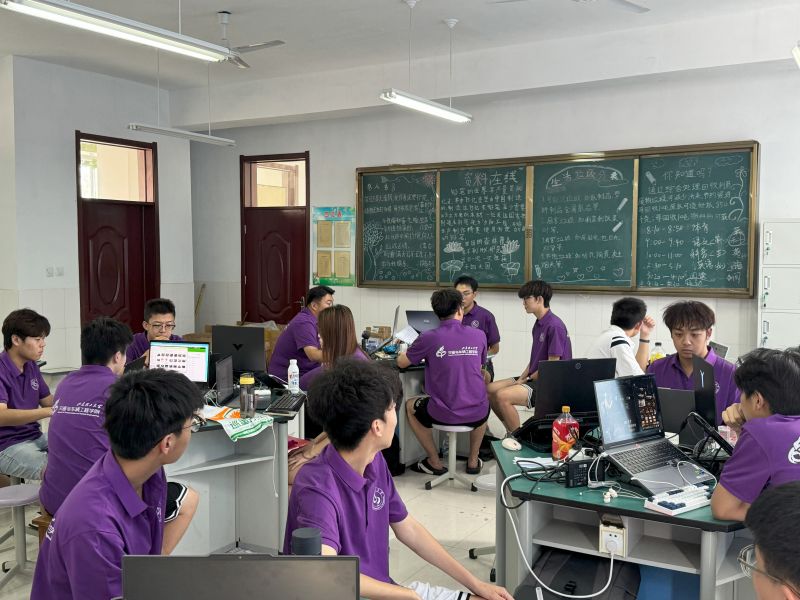 ɽ�|������W��֮��������������`�F�e�еڶ���ȫ�w�������h