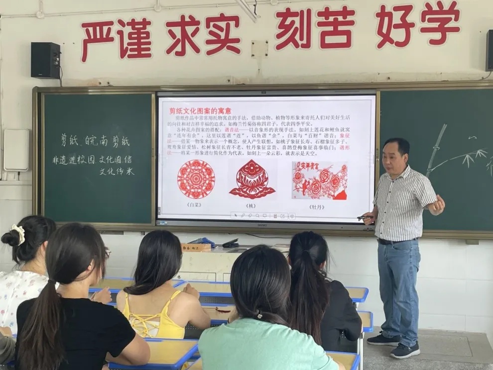 �����L��Ӱ����퍽��ϡ��Ļ����Ќ��`�F��������֮��