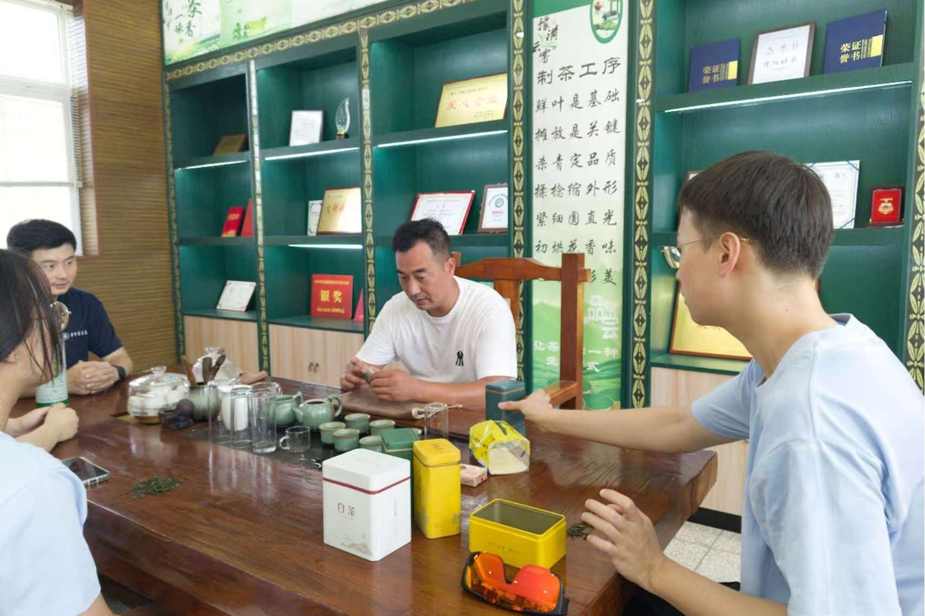 �A�r���W�W�Ӹ���������_չ����������`�������Ͳ����x���ܣ��ഺ���r�@����