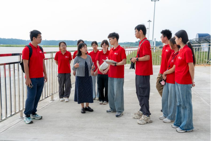 �����{��ӳ���� �L����W���`꠱���֮�и���Ƽ��x������؅^(q��)�l(f��)չ