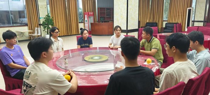 ����С�������x���l(xi��ng)�����d��������Ϣ���̌WԺ�Cе���̌WԺ��е�����r�����`�F�_չ���ڡ������l(xi��ng)�����