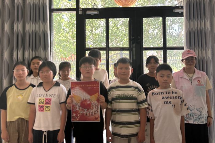 �������n���M(j��n)�l(xi��ng)�����p�Z(y��)�̌W(xu��)��(r��n)ͯ�ġ������Ͼ�������W(xu��)̩�݌W(xu��)Ժ�tʯ��־Ը�(du��)�����K�B�Ƹ��_չ���ڽ�����(sh��)�`���(d��ng)