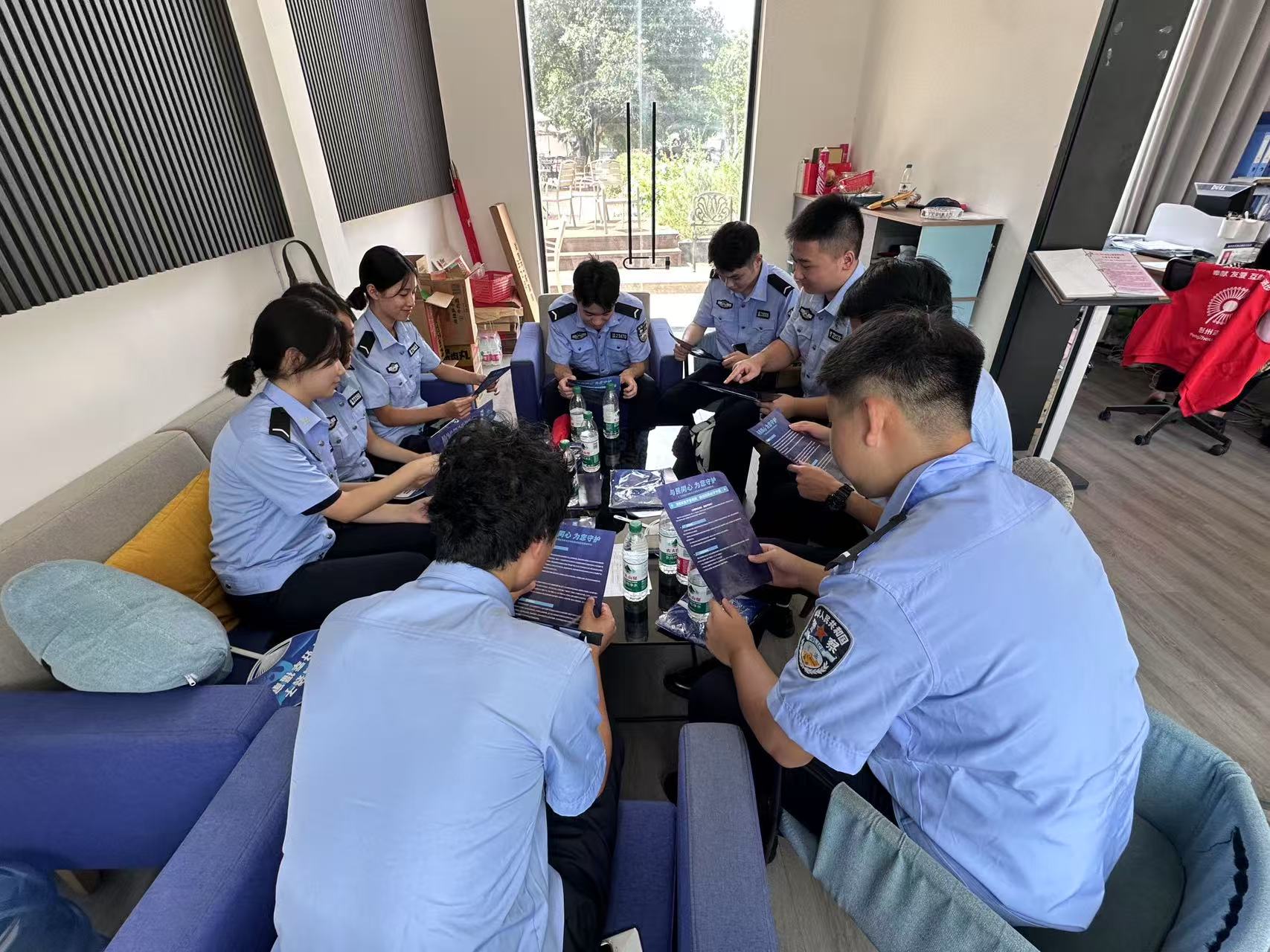 �շ��M�Еr�����ഺ֮���������ηN�ӣ�׌���ɡ� �ö����õ��ϡ�