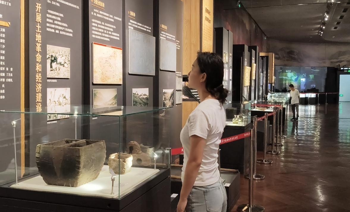 ���(y��ng)�����W(xu��)Ժ�tɫ���E���L�(du��) �����ʡ���؅^(q��)�_չ���(hu��)��(sh��)�`���(d��ng)