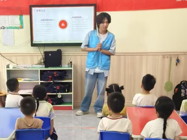 �ĳǴ�W���W�����WԺ��֮Դ־Ը������e�k��Ʒ�tɫ�������L��݅����־Ը���ջ��