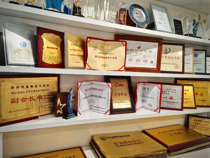 �۽���(sh��)��(j��)��ȫ�c�ƶ���ء��� �Ӻ��W(xu��)�����M(j��n)��(sh��)������һ��