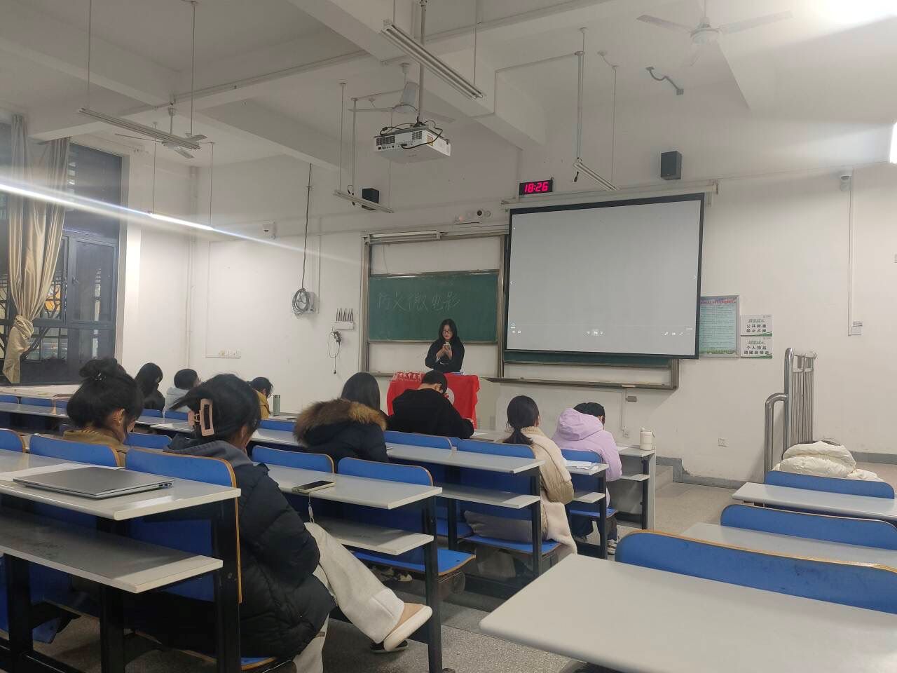 ��Ӱ��ý�����f�t�z�����顪���������t(y��)ˎ��W(xu��)�A٢������ɹ��e�k����΢�Ӱ��ِ