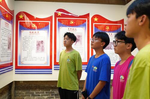 ɽ���W�������l�����ഺ�������Ӵ�أ����R�^�����Ļ�����