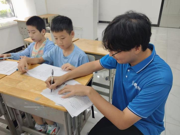 ��ͯ�ۿ���^������Ԓ�Ҹ��������yӋ�Wҕ���µă�ͯ�tɫ��������Ӌ��