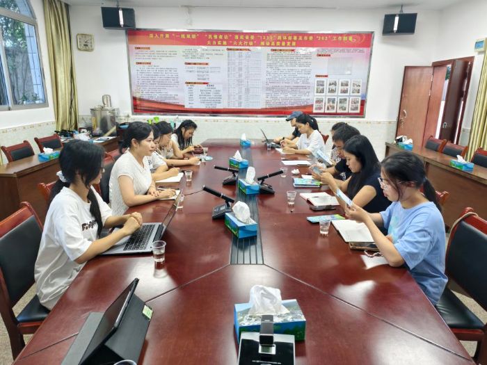 ��ǧ�f����֮��������(m��ng)�����ഺ֮�P���L���Y���c�tɫ�Ļ��®���