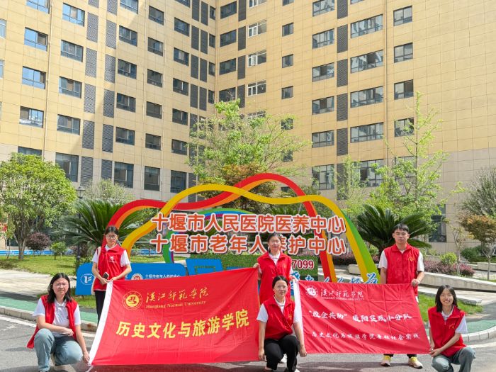 �ഺ�o�y�g�����`��ɣ�� �������ÌWԺ��У������ůꖌ��`С��꠸�ʮ���дȝ������o��Ժ�_չϵ�Ќ��`���