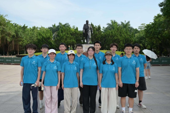 �L����W(xu��)���V�|�����ǡ���ͨ��(qi��ng)����·�С��������(hu��)��(sh��)�`�(du��)��ɏ��ɽ���@�_չ���}�F(tu��n)�ջ��(d��ng)