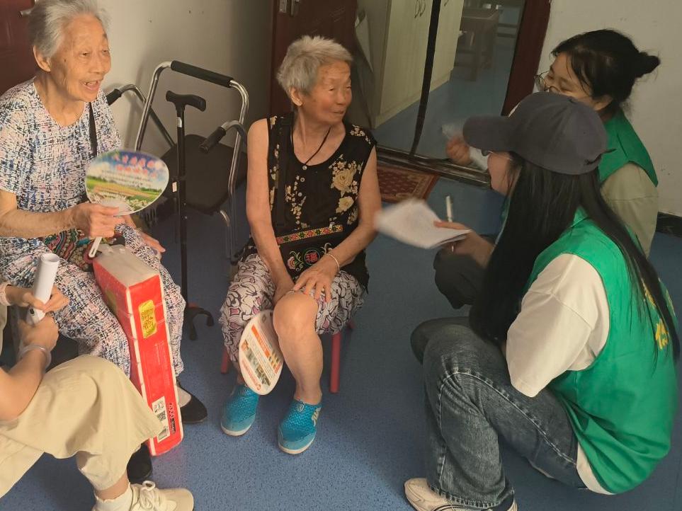 �����Ƽ��W(xu��)Ժ��̽����W(xu��)��־Ը�ͷ������������˔�(sh��)�ֻ�����(w��)�l(f��)չ