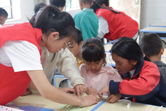 ���־�������z ���՝��������d