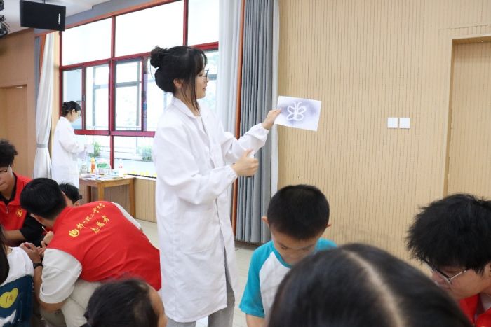 Ȥ��ͯ�ģ����������硪�����p�W(xu��)���_С�n�ã��`�Ż��W(xu��)������