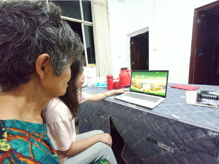 ���g���l��������c���������ώ��󡰠N�����������`�F�L�F���~���fɽ�^�K����